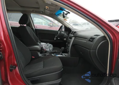 2011 Mercury Milan z USA, uszkodzony, nr VIN 3MEHM0HA5BR601782